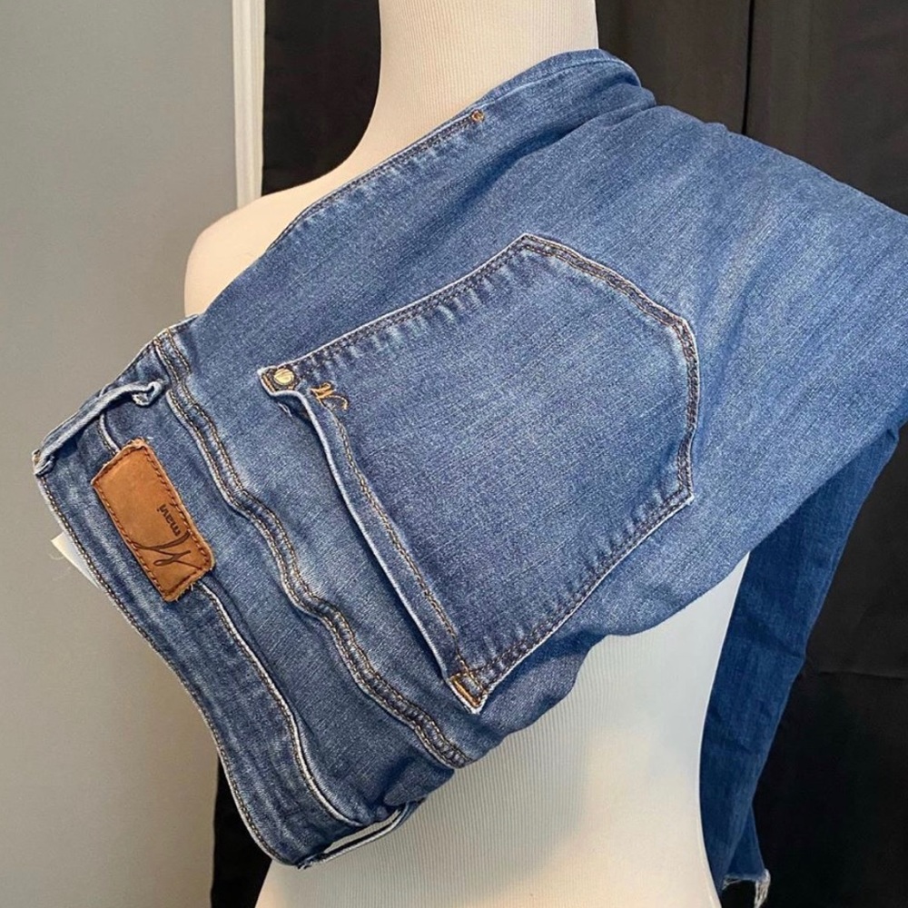 Raw hem jeans